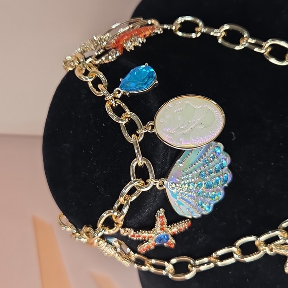 🔹️Betsey Johnson 🔹Nautical  Seashell Charm Necklace, Bracelet Ring Earring Set - Picture 9 of 17